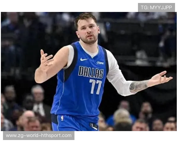 东契奇后撤一步，达拉斯独行侠拿到想要的出手